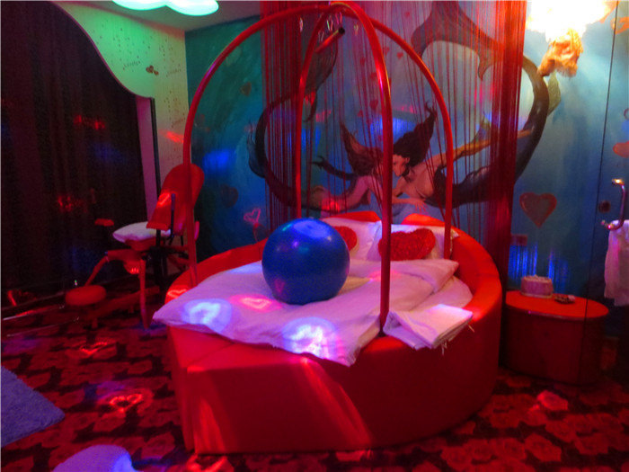 安徽池州愛巢情侶主題酒店設(shè)計