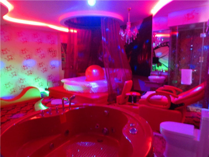 安徽池州愛巢情侶主題酒店設(shè)計