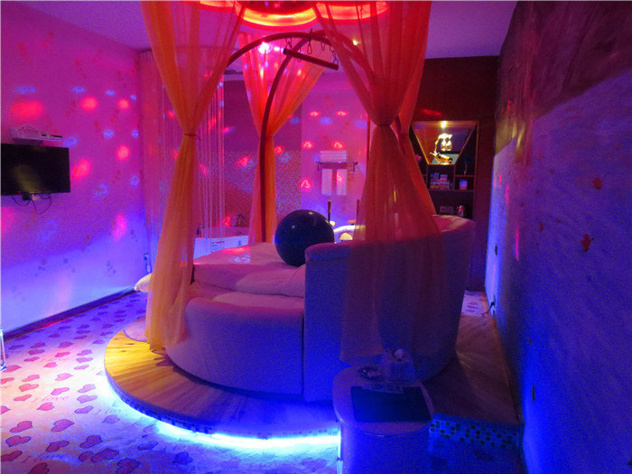 安徽池州愛巢情侶主題酒店設(shè)計