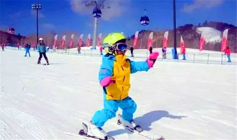 長(zhǎng)白山萬(wàn)達(dá)假日度假酒店設(shè)計(jì)