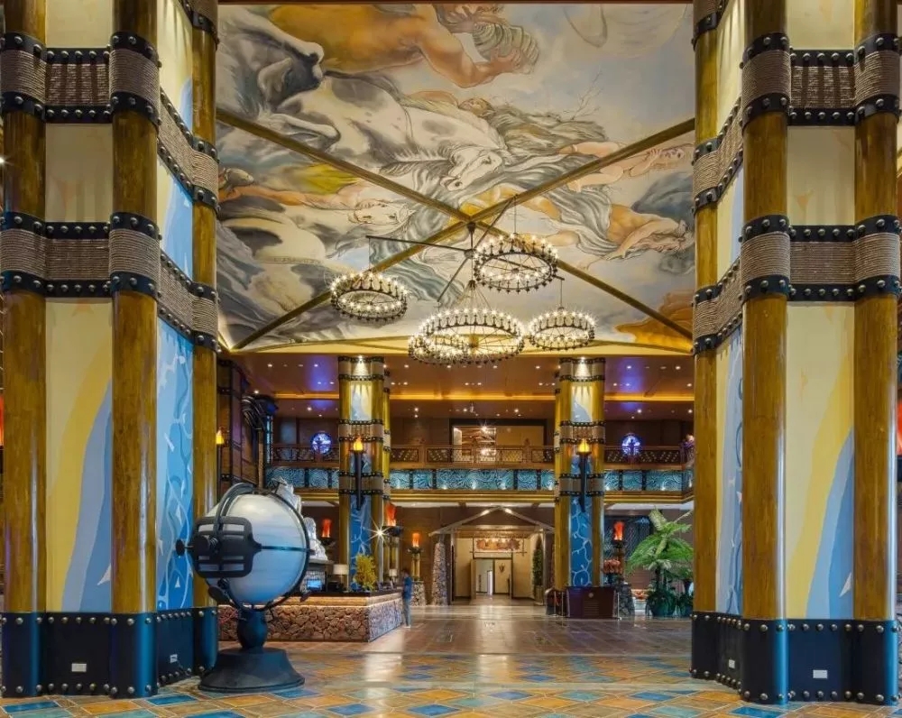 以海洋文化為核心的西寧新華聯(lián)海洋主題酒店設(shè)計賞析