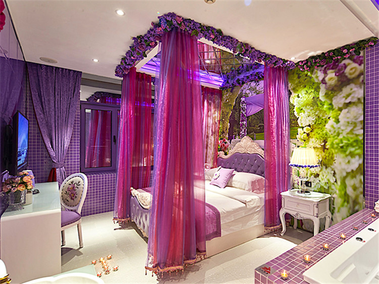 濟(jì)南萬愛情侶主題酒店設(shè)計(jì)突出浪漫 燈光設(shè)計(jì)更精彩