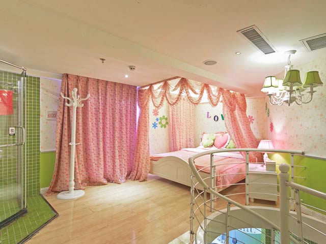 鄭州萬愛情侶主題酒店設計