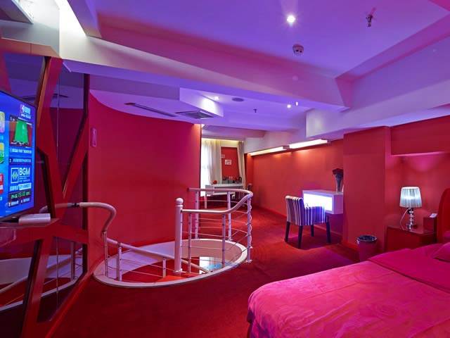 鄭州萬愛情侶主題酒店設計