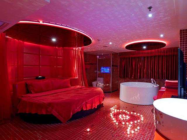 鄭州萬愛情侶主題酒店設計